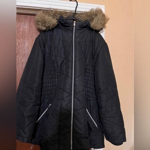 2XL Womens Warm Coat with fur hood